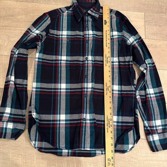 GAP MENS SIZE MEDIUM RED GREEN BLUE BUTTON UP FLANNEL SHIRT - Picture 4 of 7